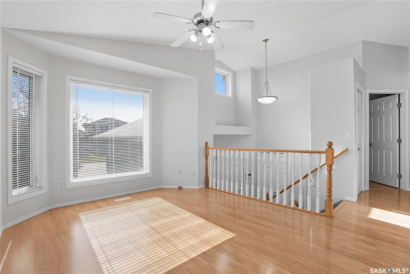 207 Buckwold COVE