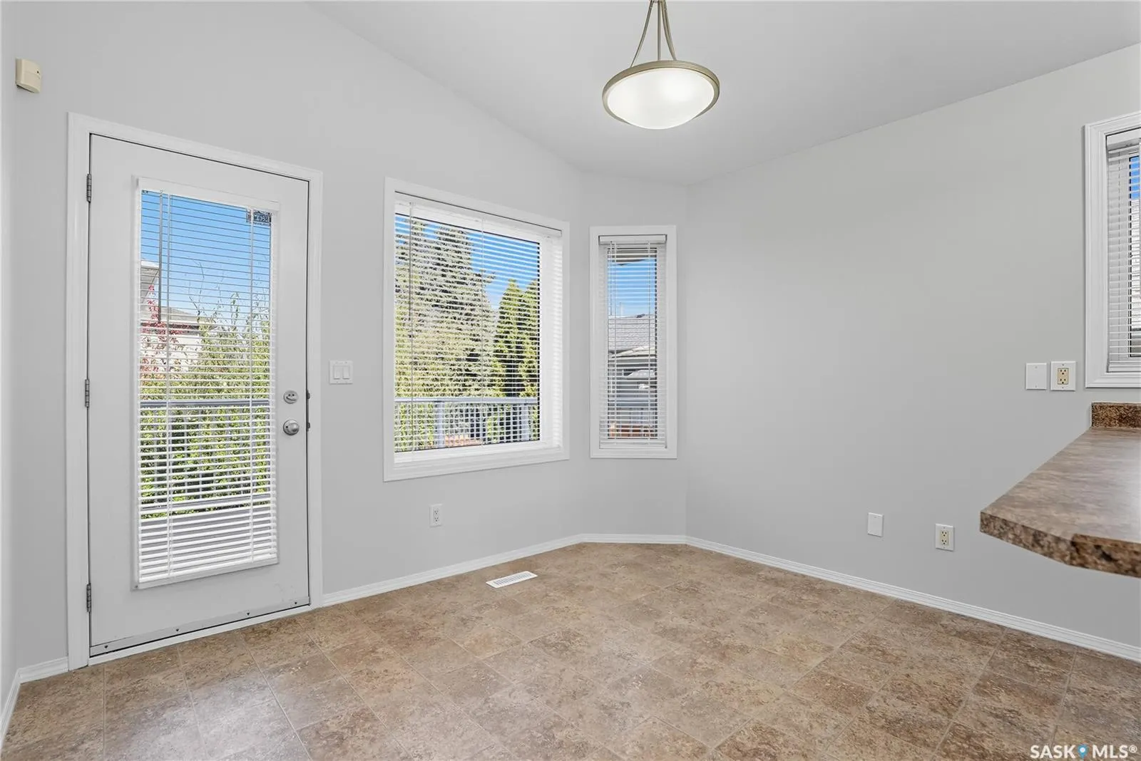 207 Buckwold COVE