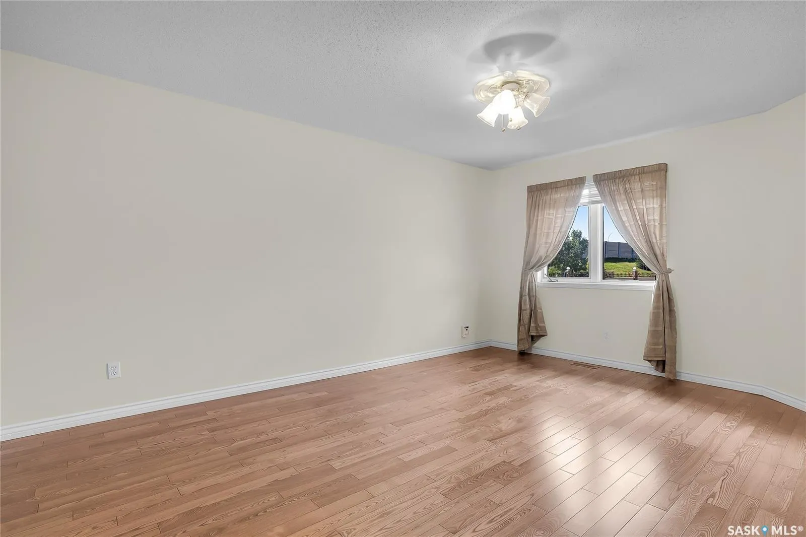 3415 Calder CRESCENT, #22