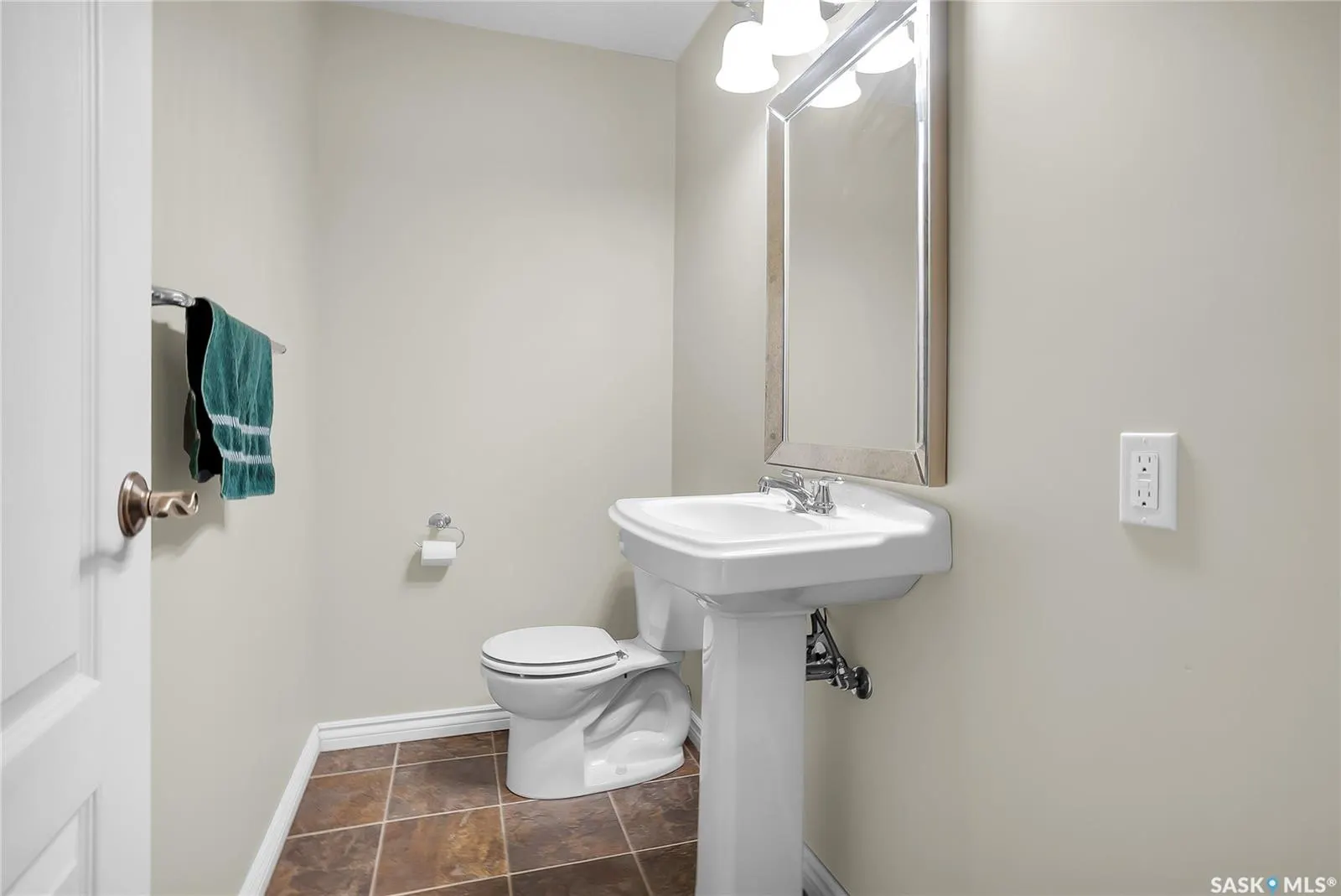 3415 Calder CRESCENT, #22