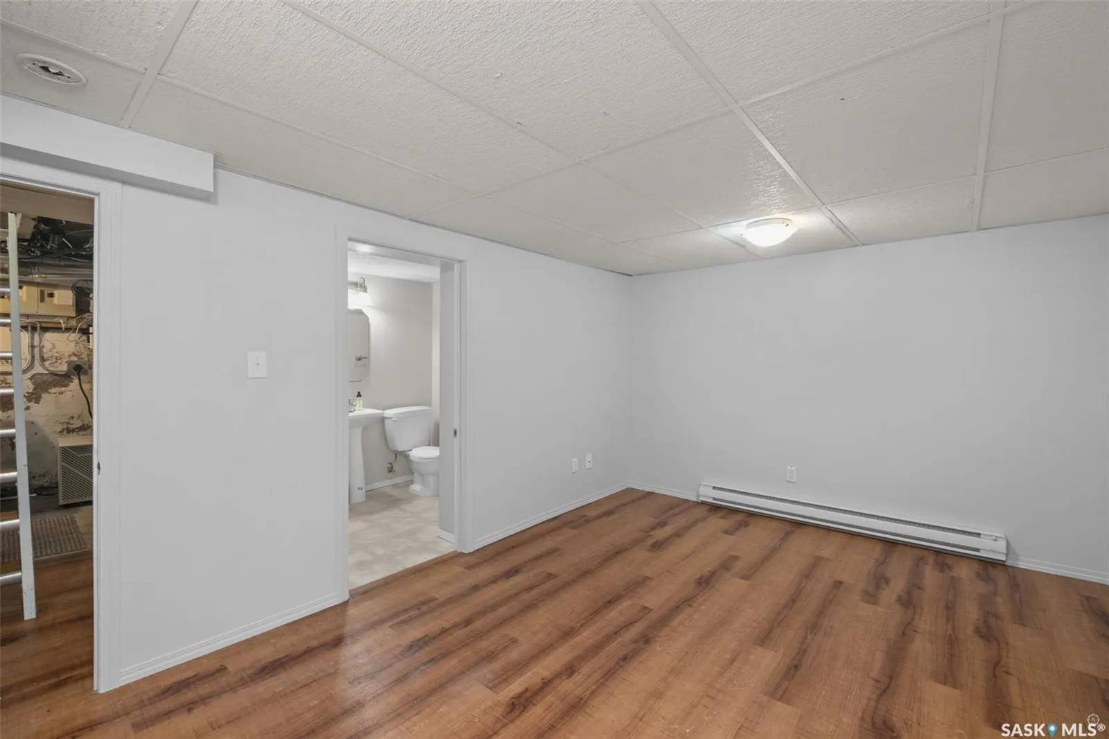 607 20th STREET W