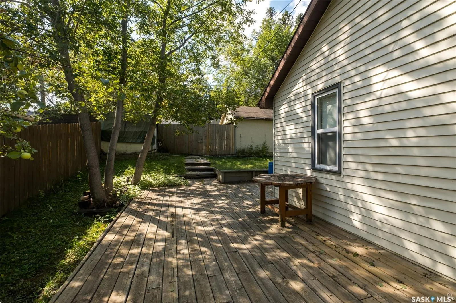 607 20th STREET W