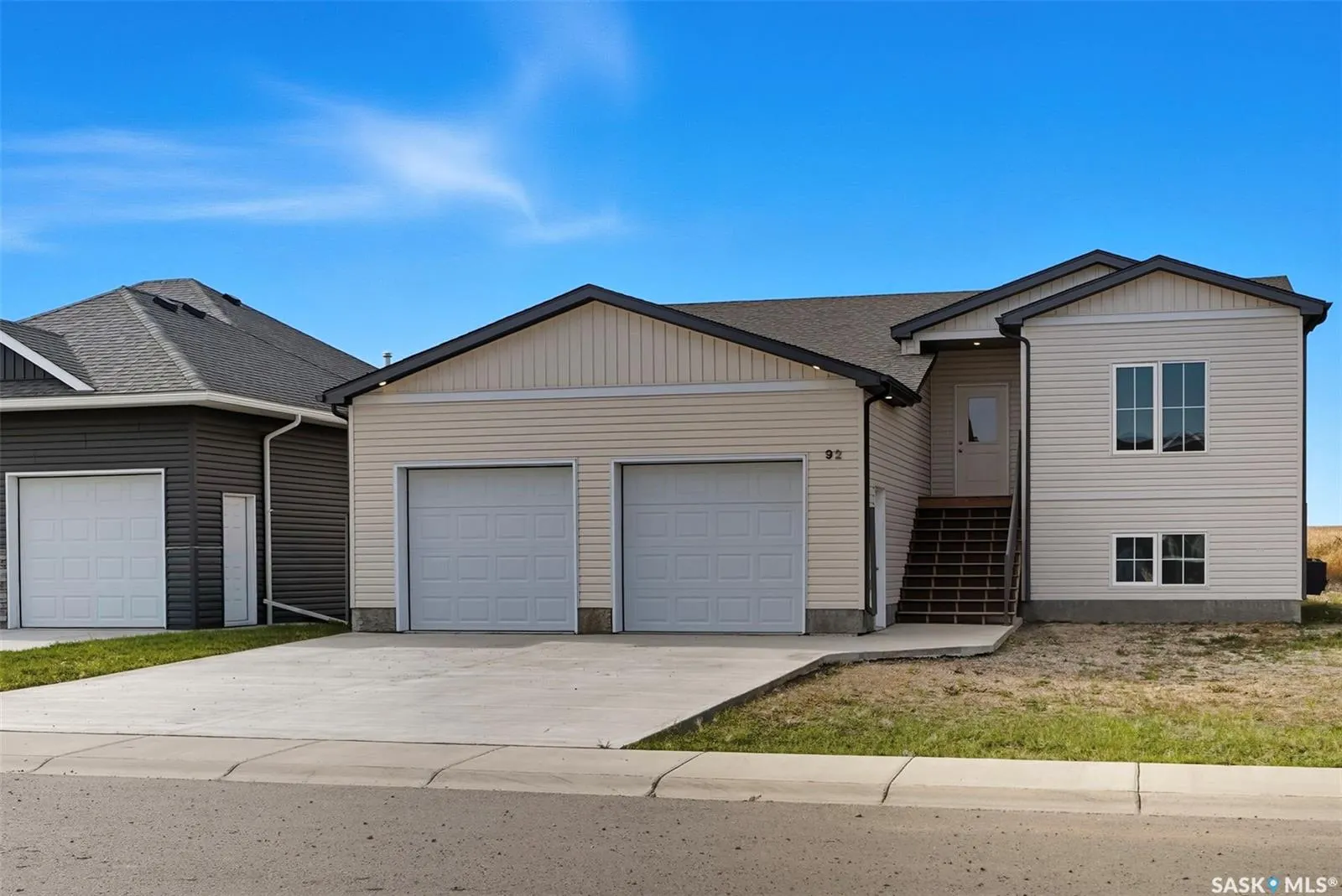 92 Diefenbaker AVENUE