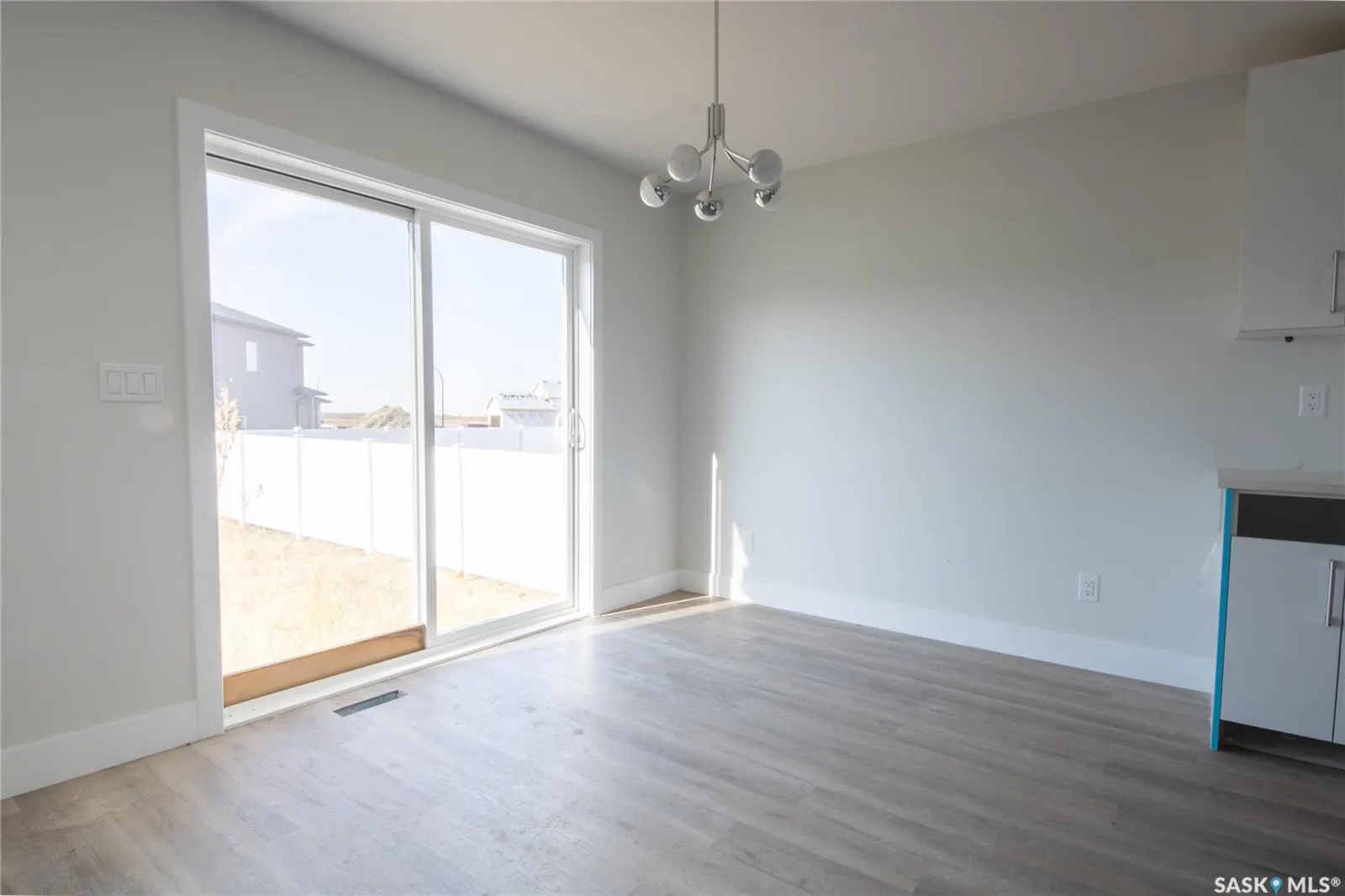 111 Stromberg CRESCENT