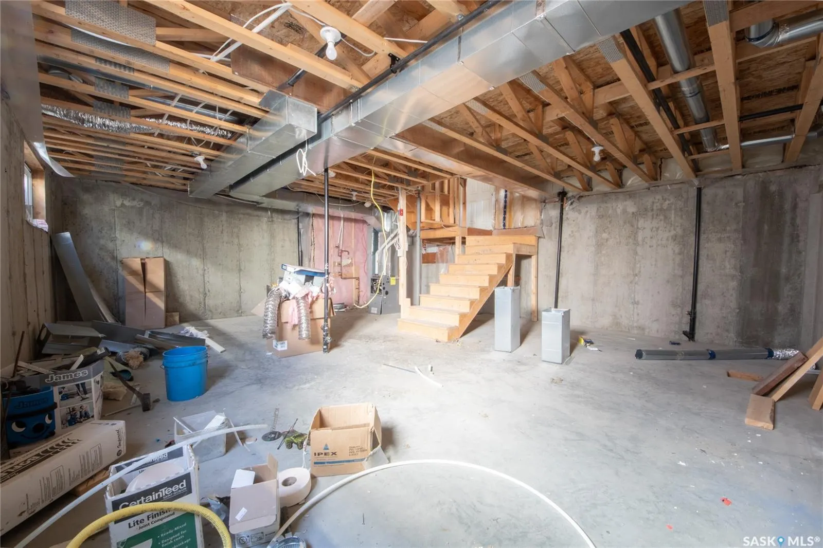111 Stromberg CRESCENT