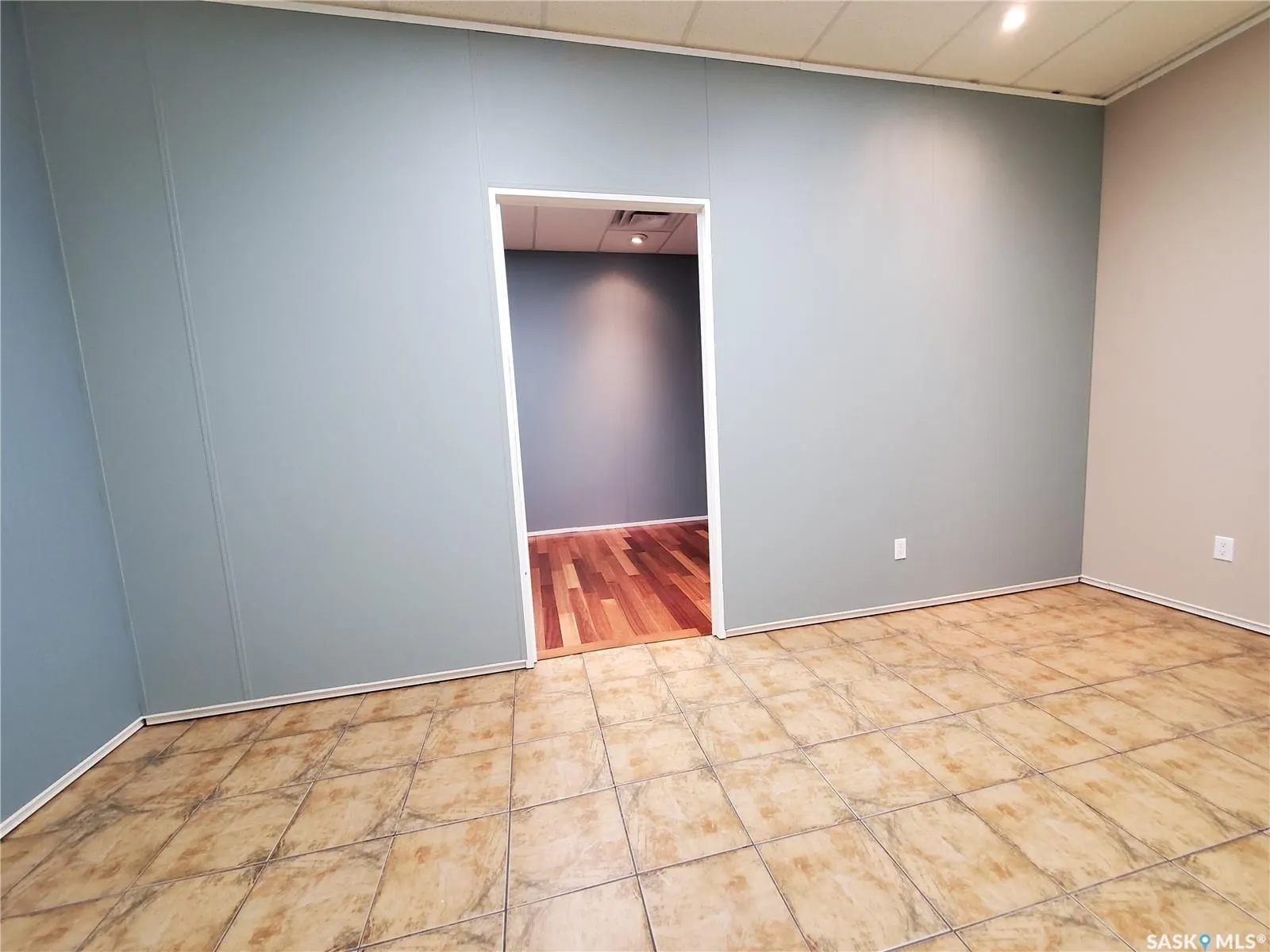 245 Central AVENUE N, #203