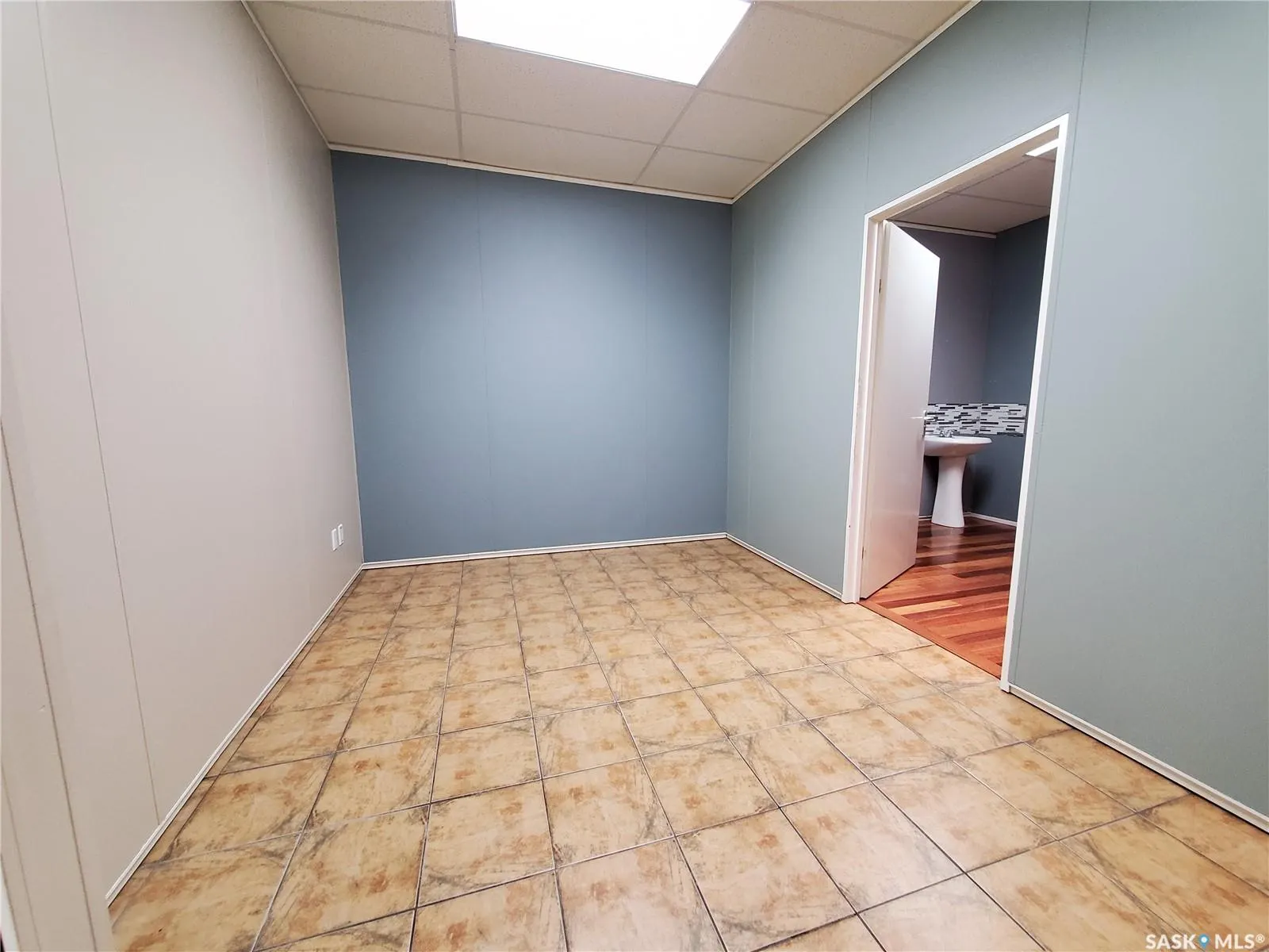 245 Central AVENUE N, #203