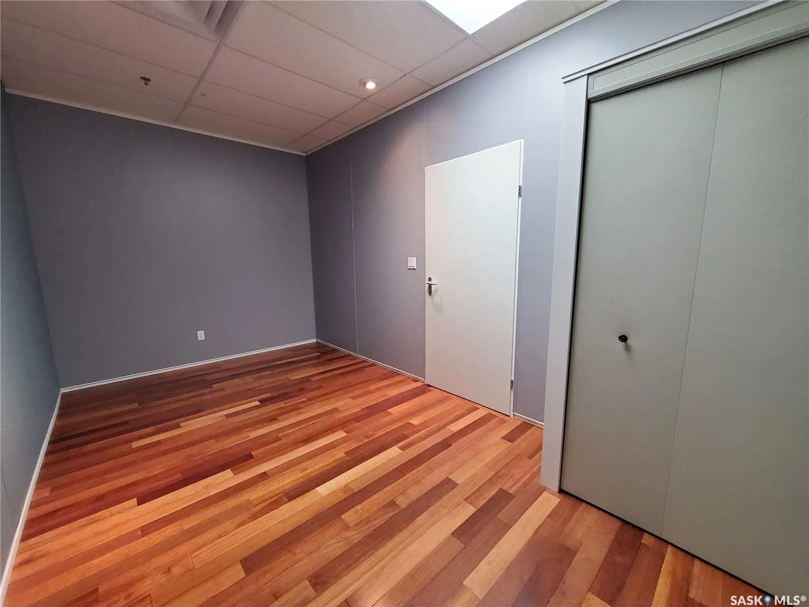 245 Central AVENUE N, #203