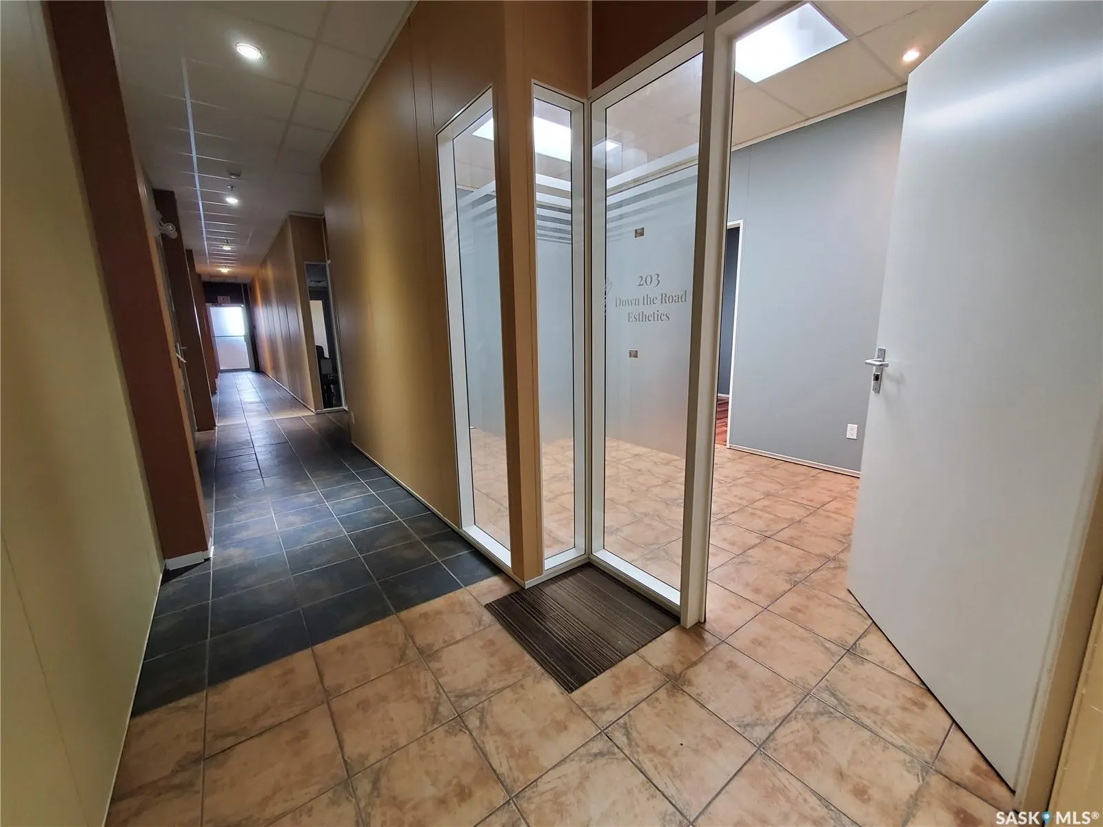 245 Central AVENUE N, #203