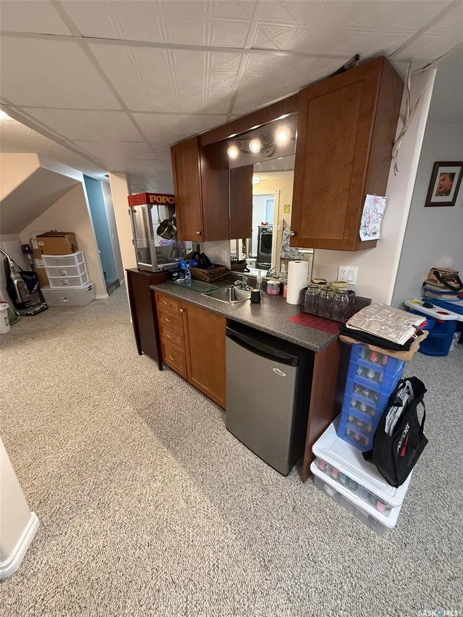 121 18th STREET W