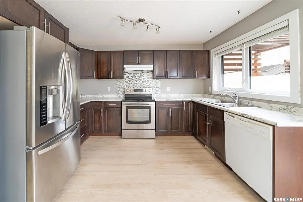5128 AERIAL CRESCENT