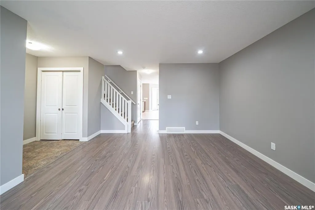 5128 AERIAL CRESCENT