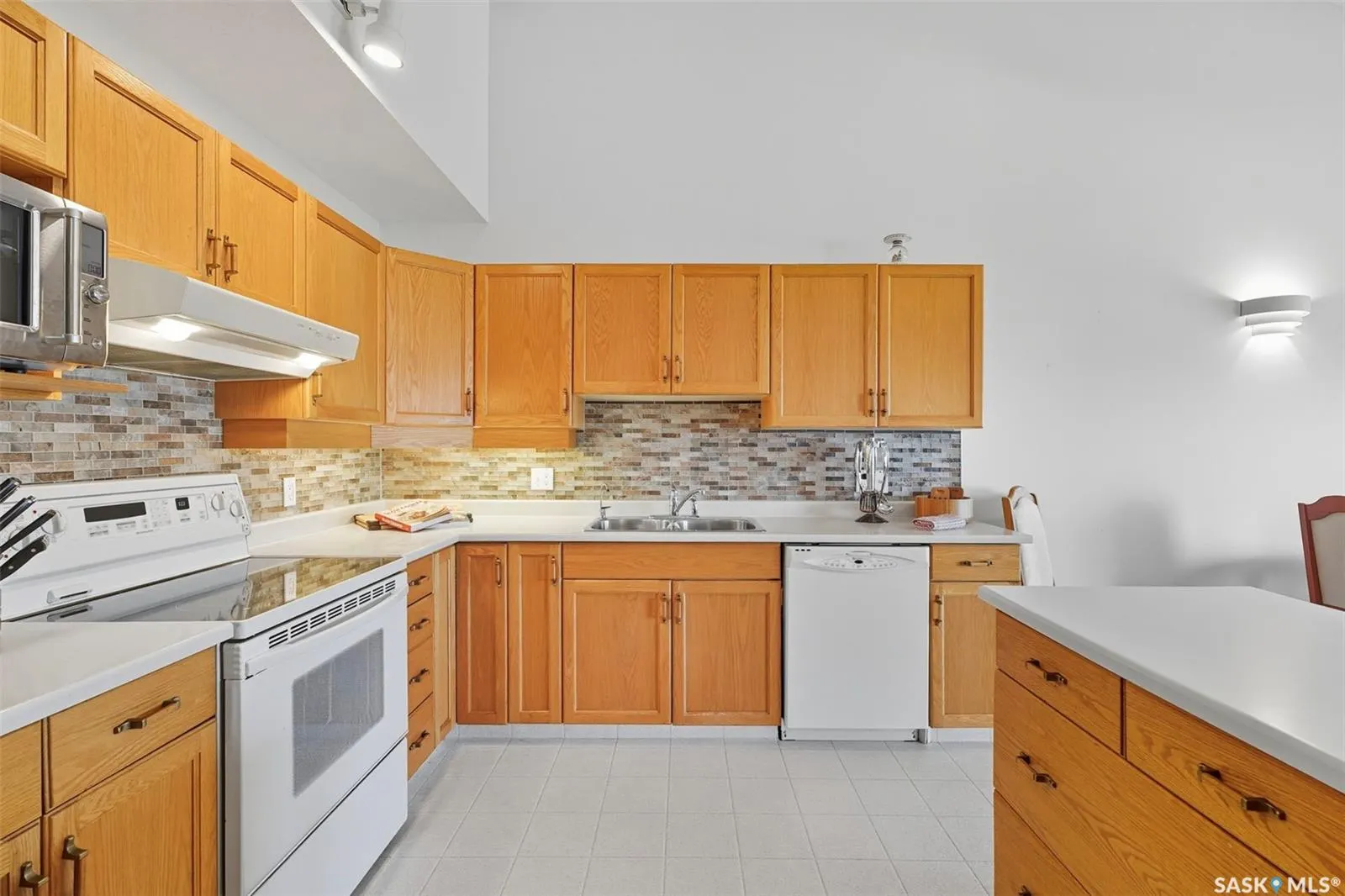 412 Lake AVENUE, #5