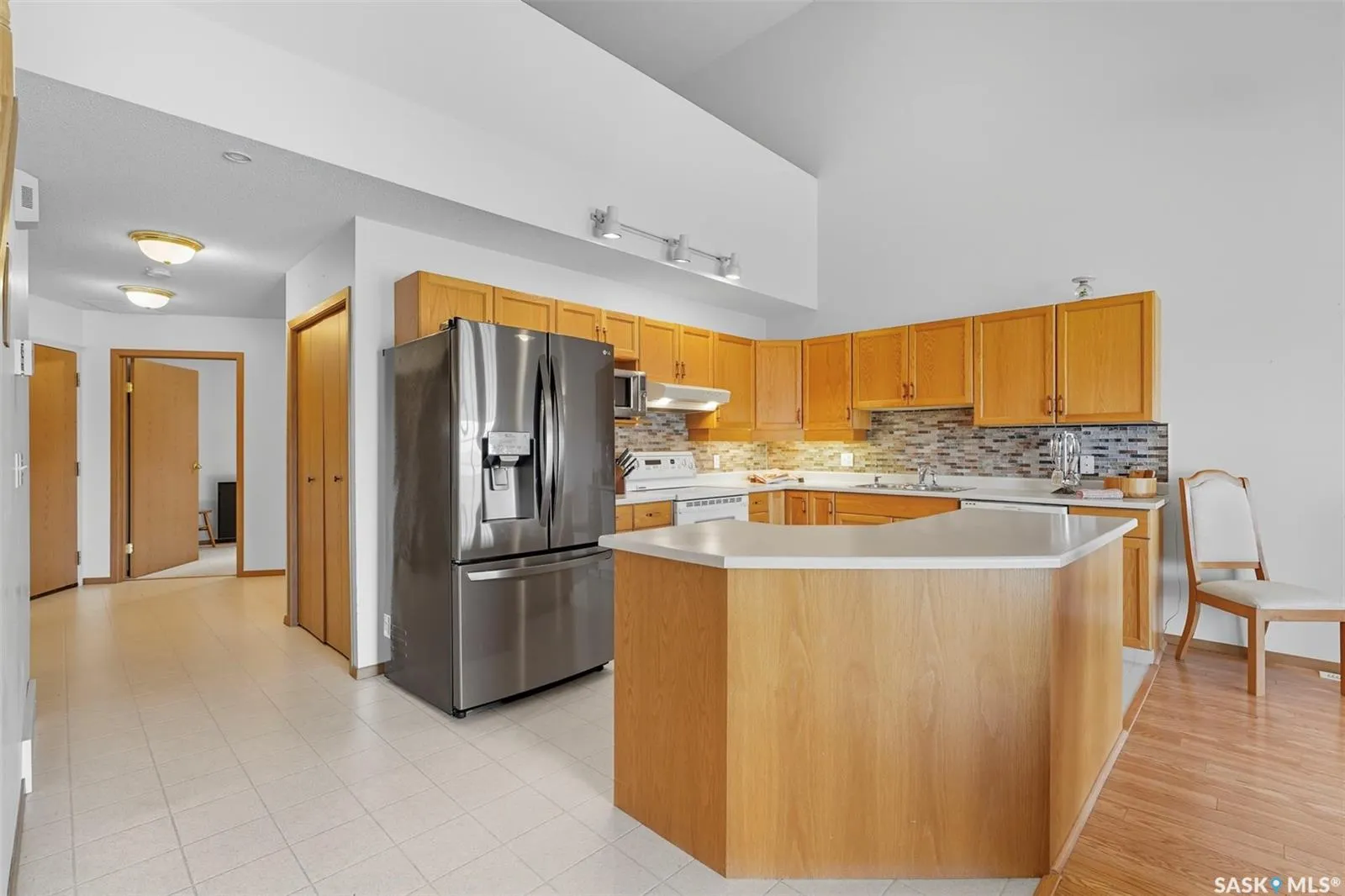 412 Lake AVENUE, #5