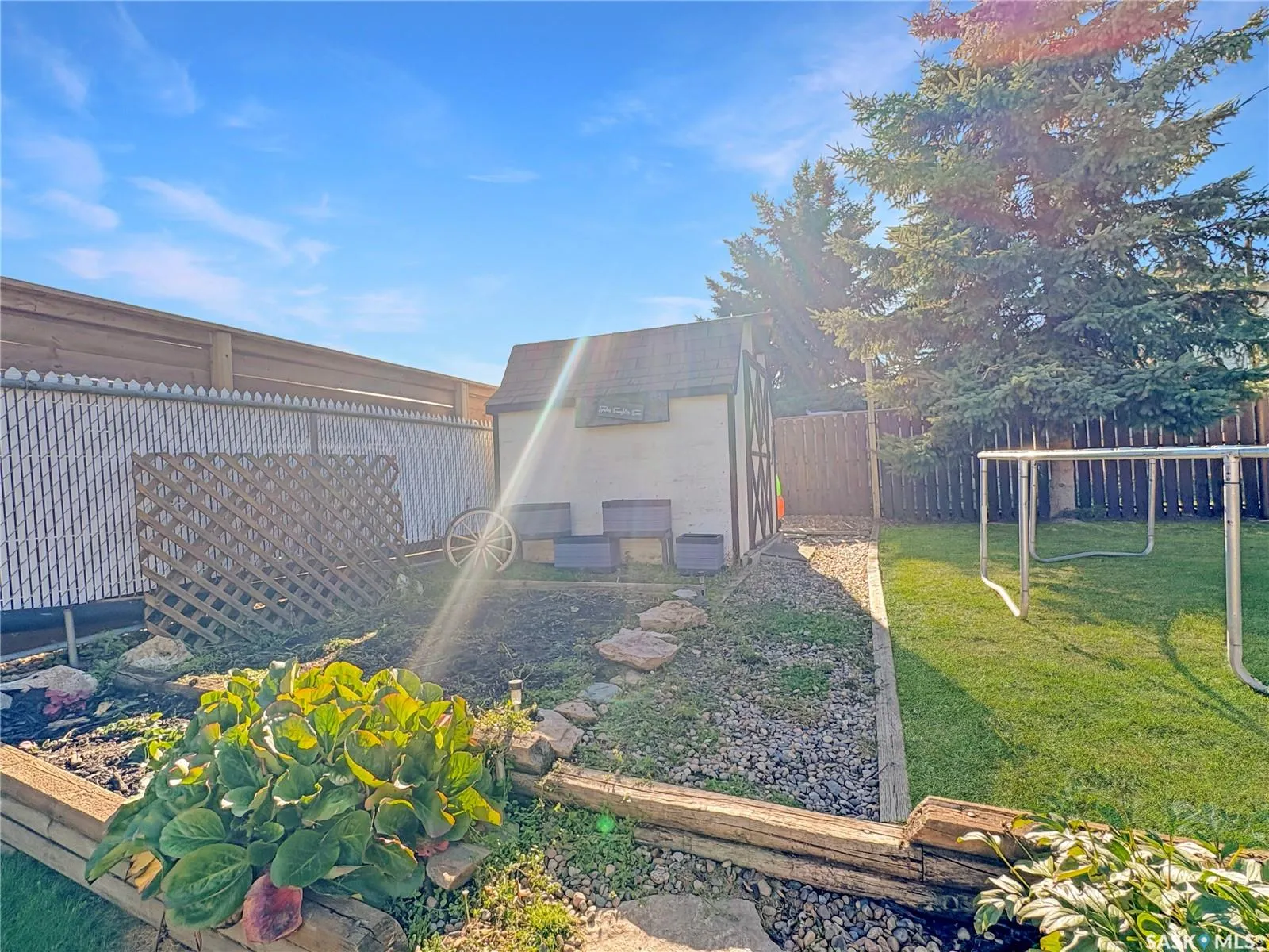 241 Riverbend CRESCENT