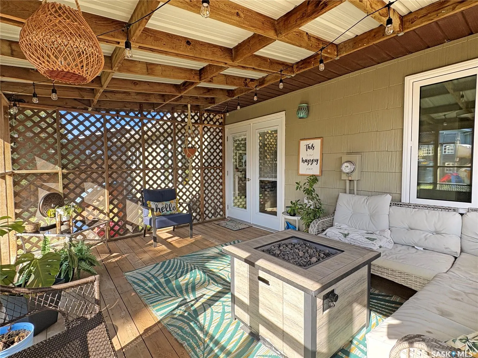 241 Riverbend CRESCENT