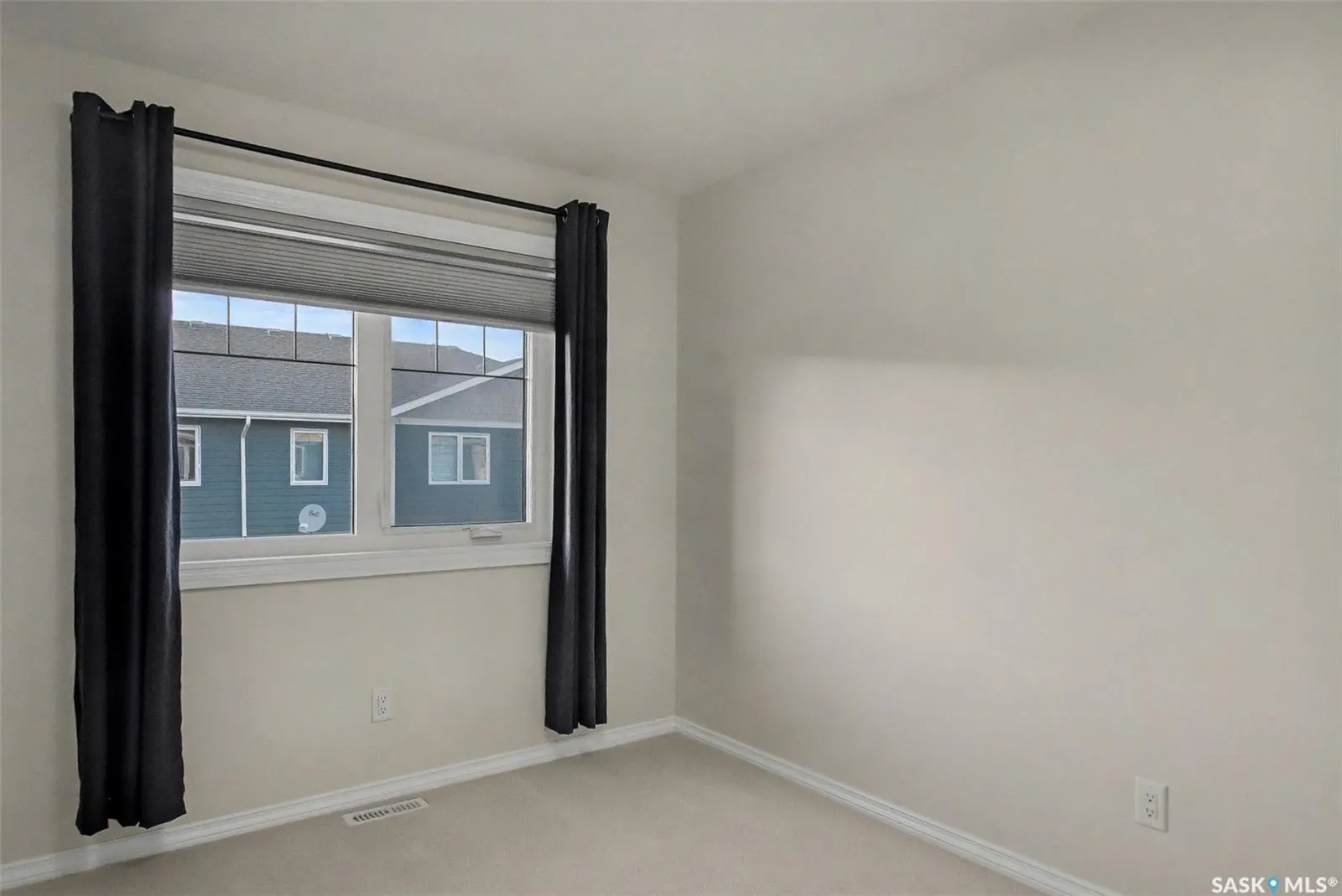 4002 Sandhill CRESCENT, #236
