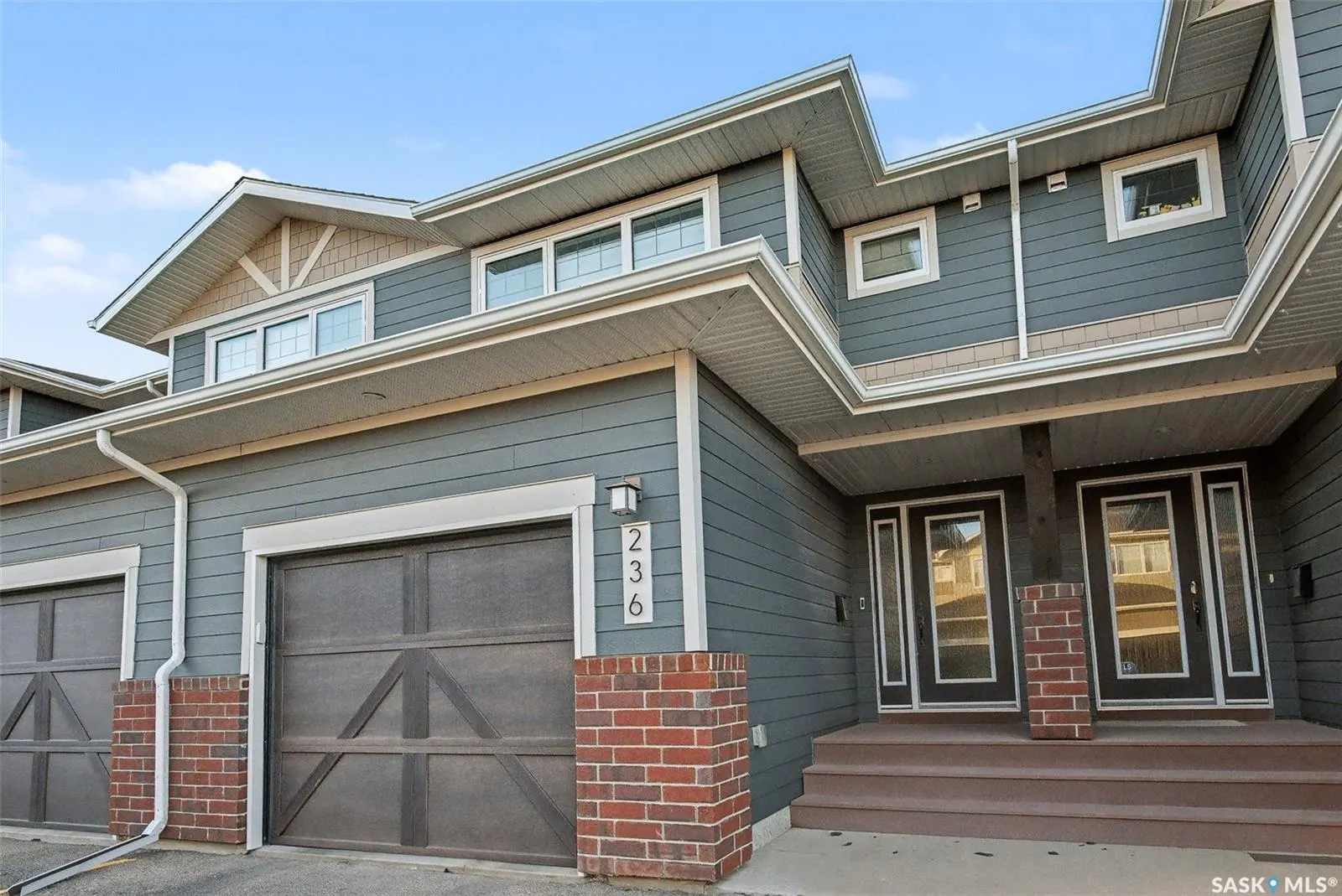 4002 Sandhill CRESCENT, #236