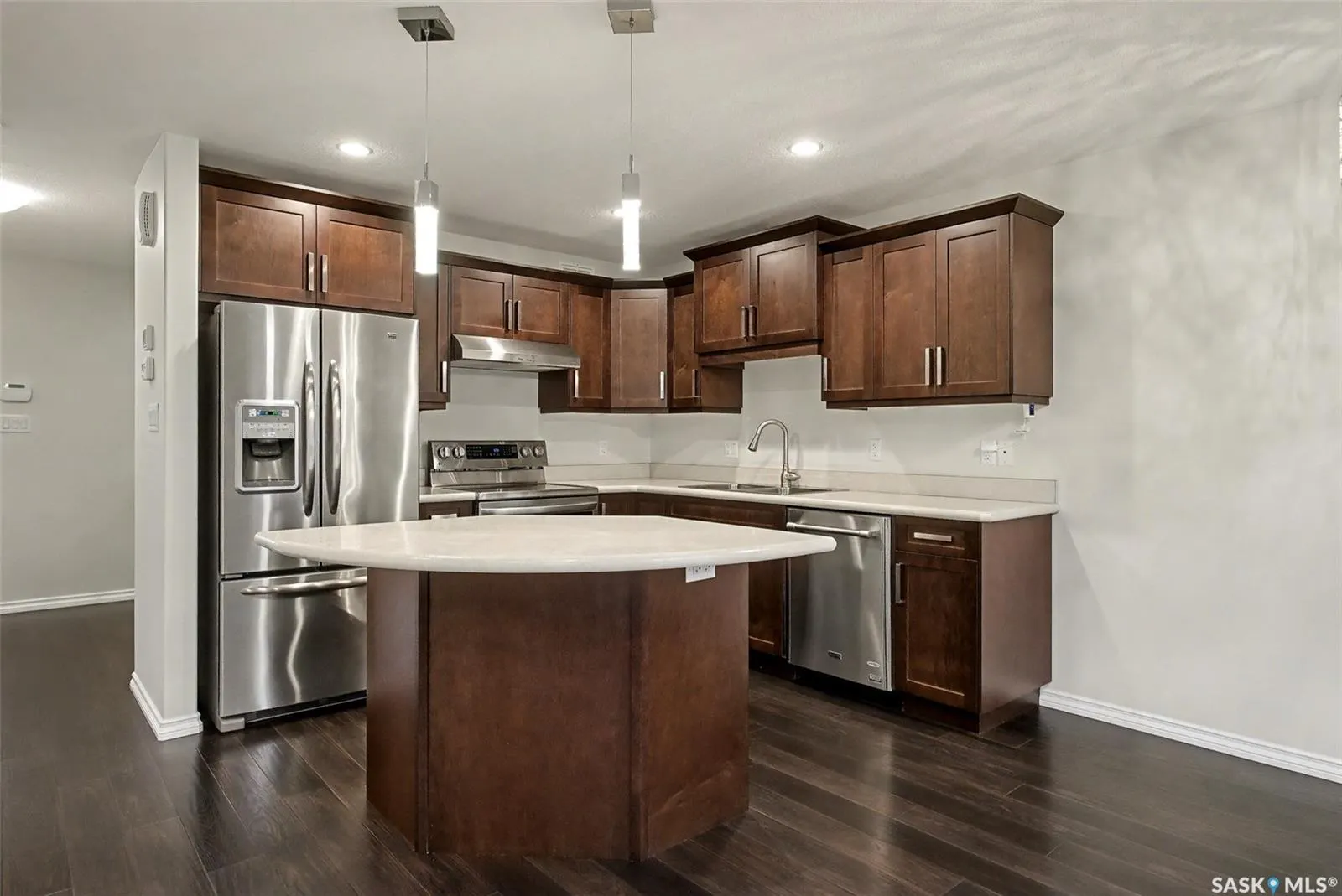 4002 Sandhill CRESCENT, #236