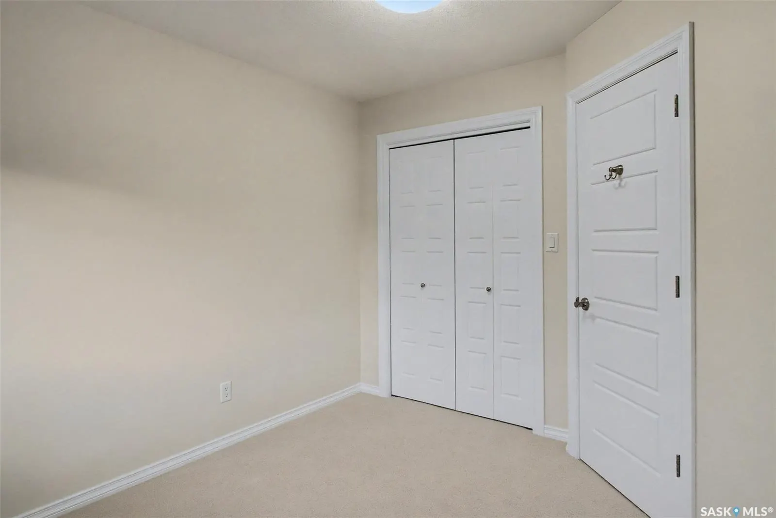 4002 Sandhill CRESCENT, #236