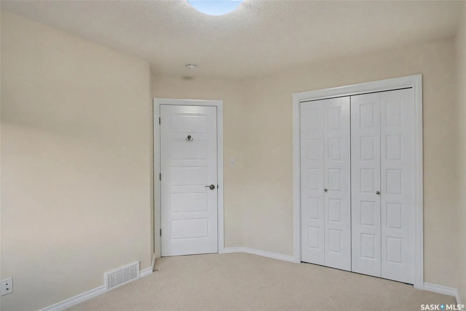4002 Sandhill CRESCENT, #236