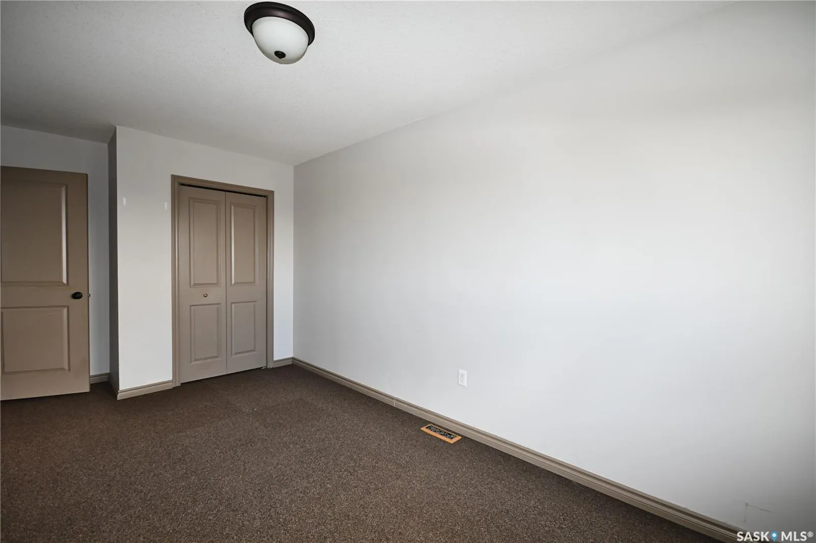 515 28th STREET E, #205
