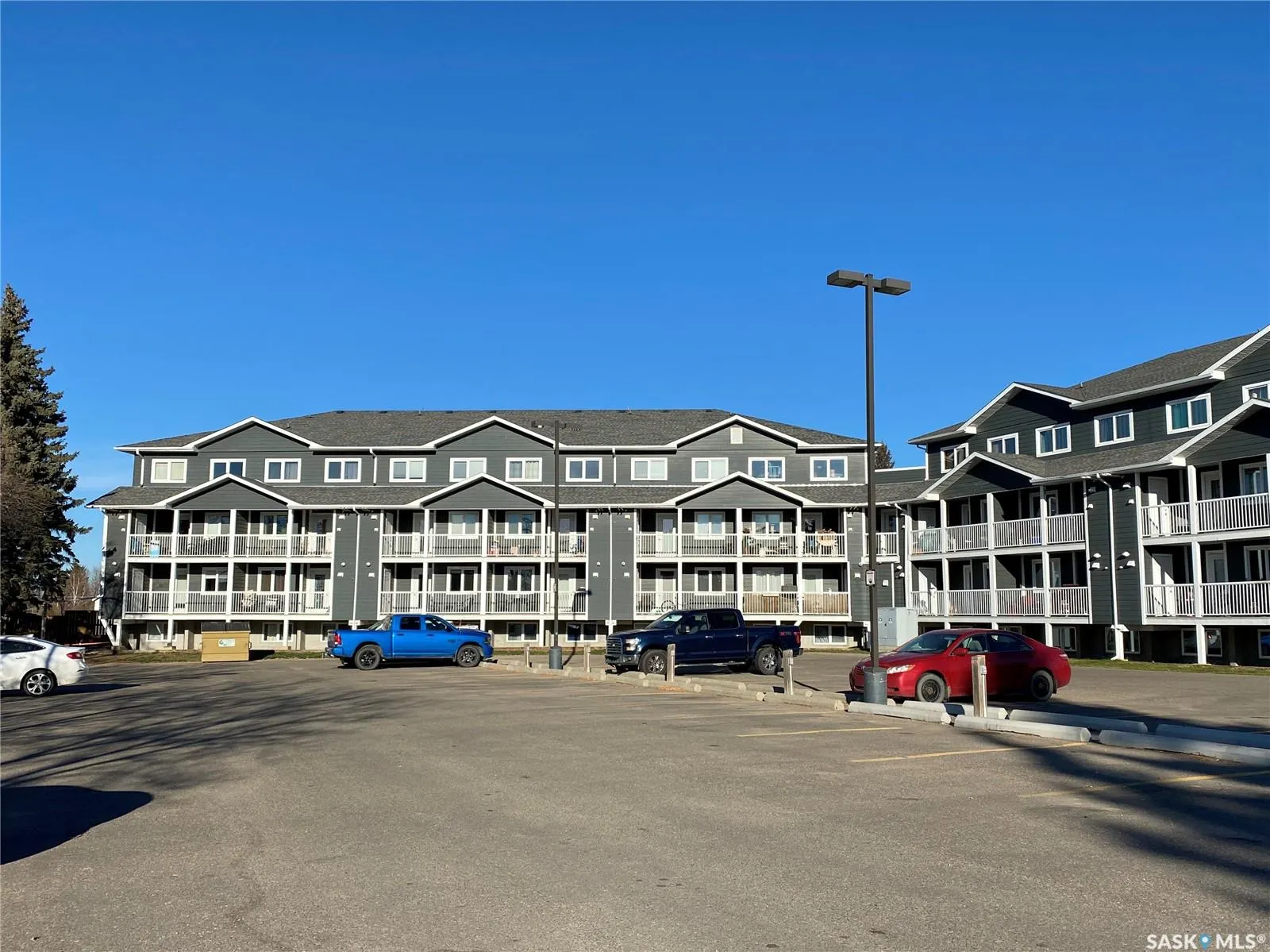 515 28th STREET E, #205
