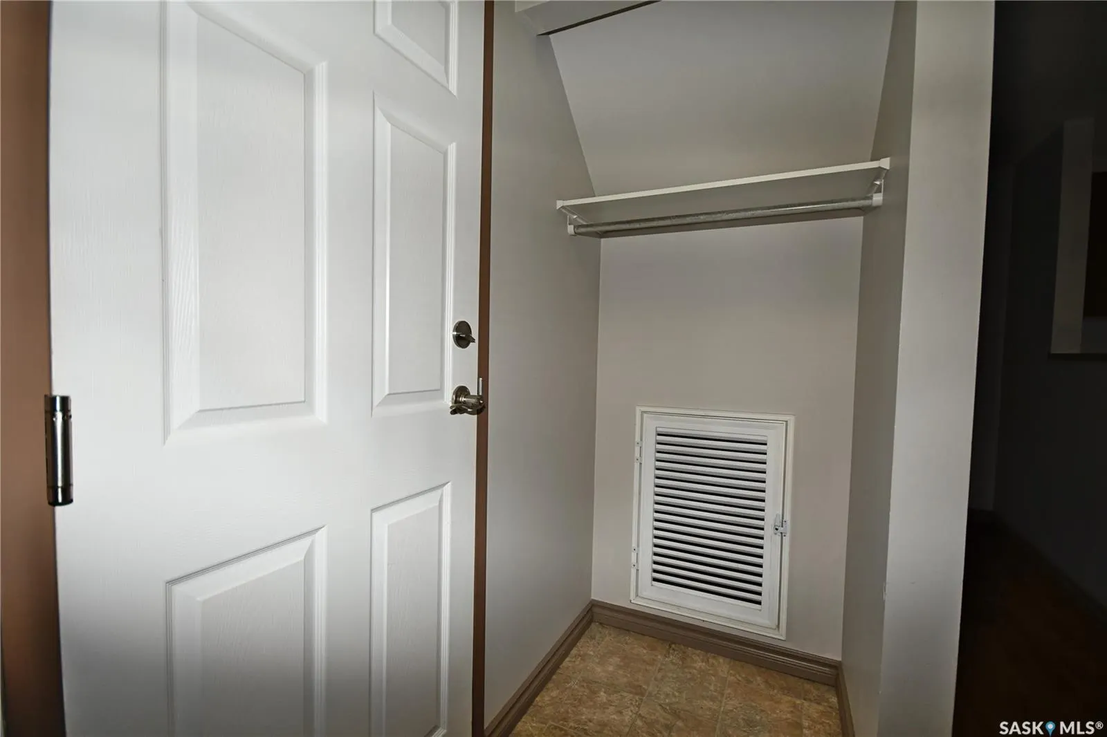 515 28th STREET E, #205
