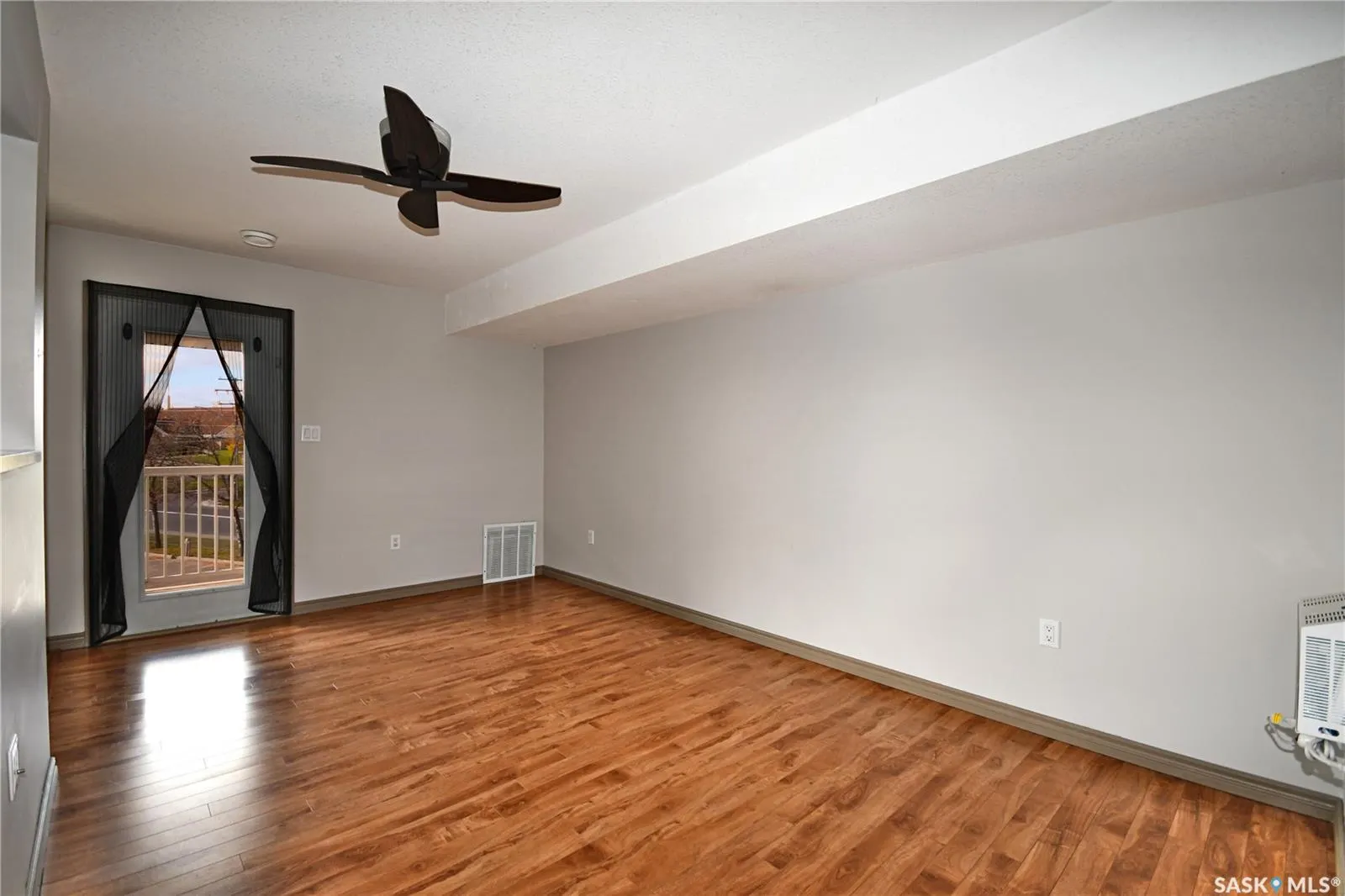 515 28th STREET E, #205