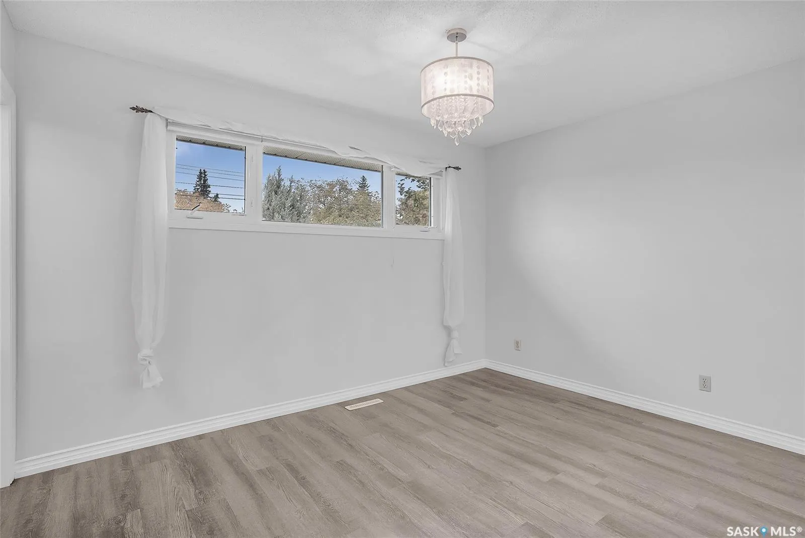 2703 Jarvis DRIVE