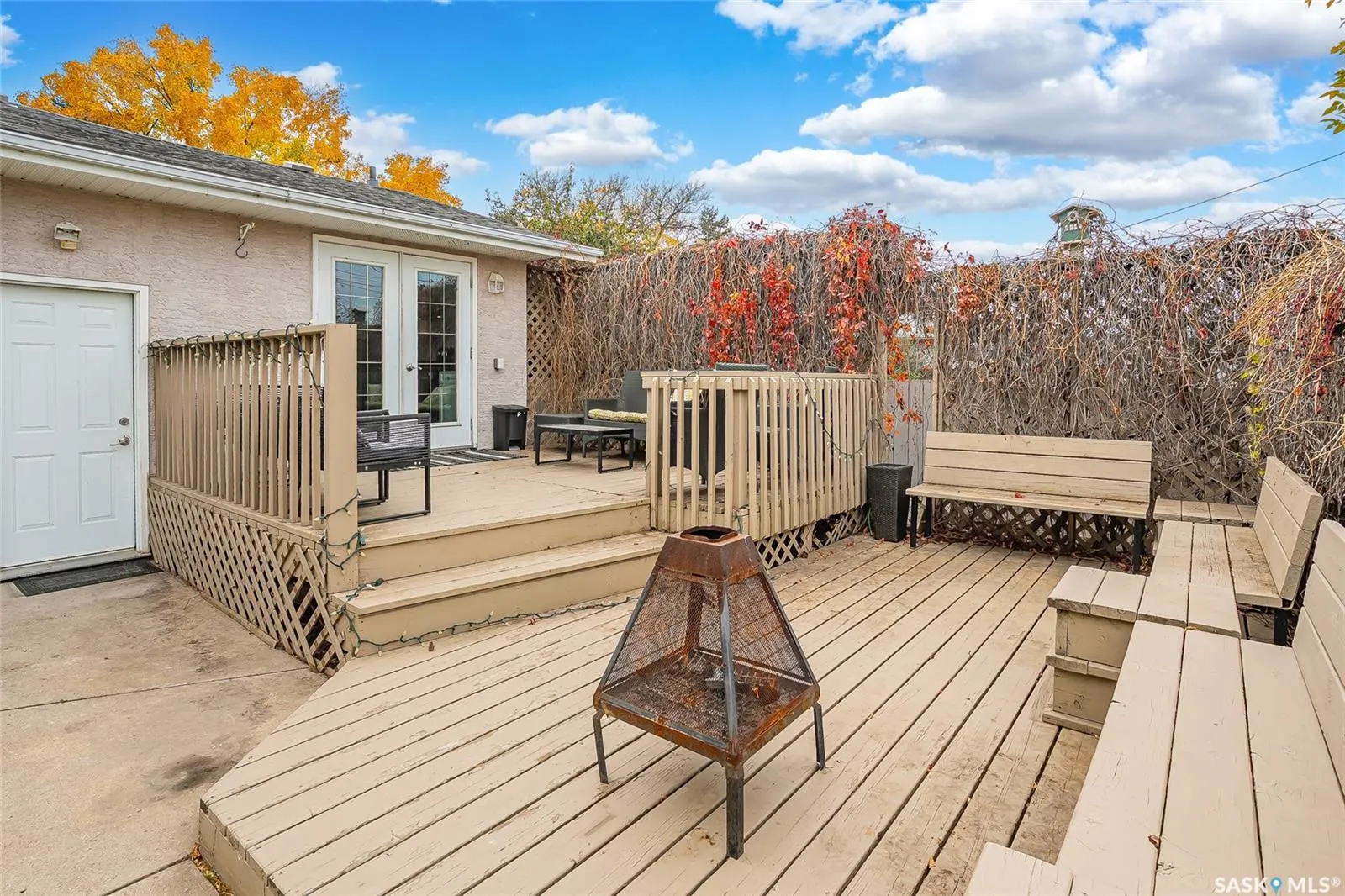 2703 Jarvis DRIVE