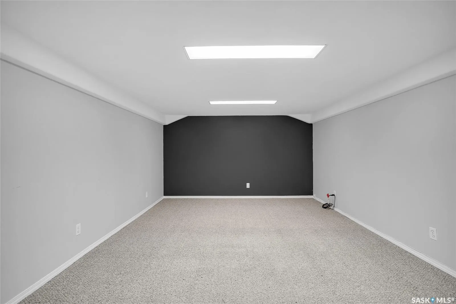 2703 Jarvis DRIVE