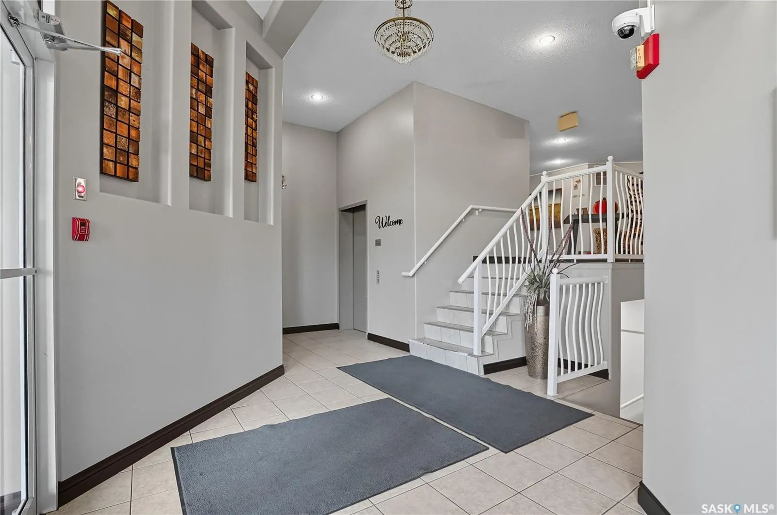 1735 McKercher DRIVE, #211