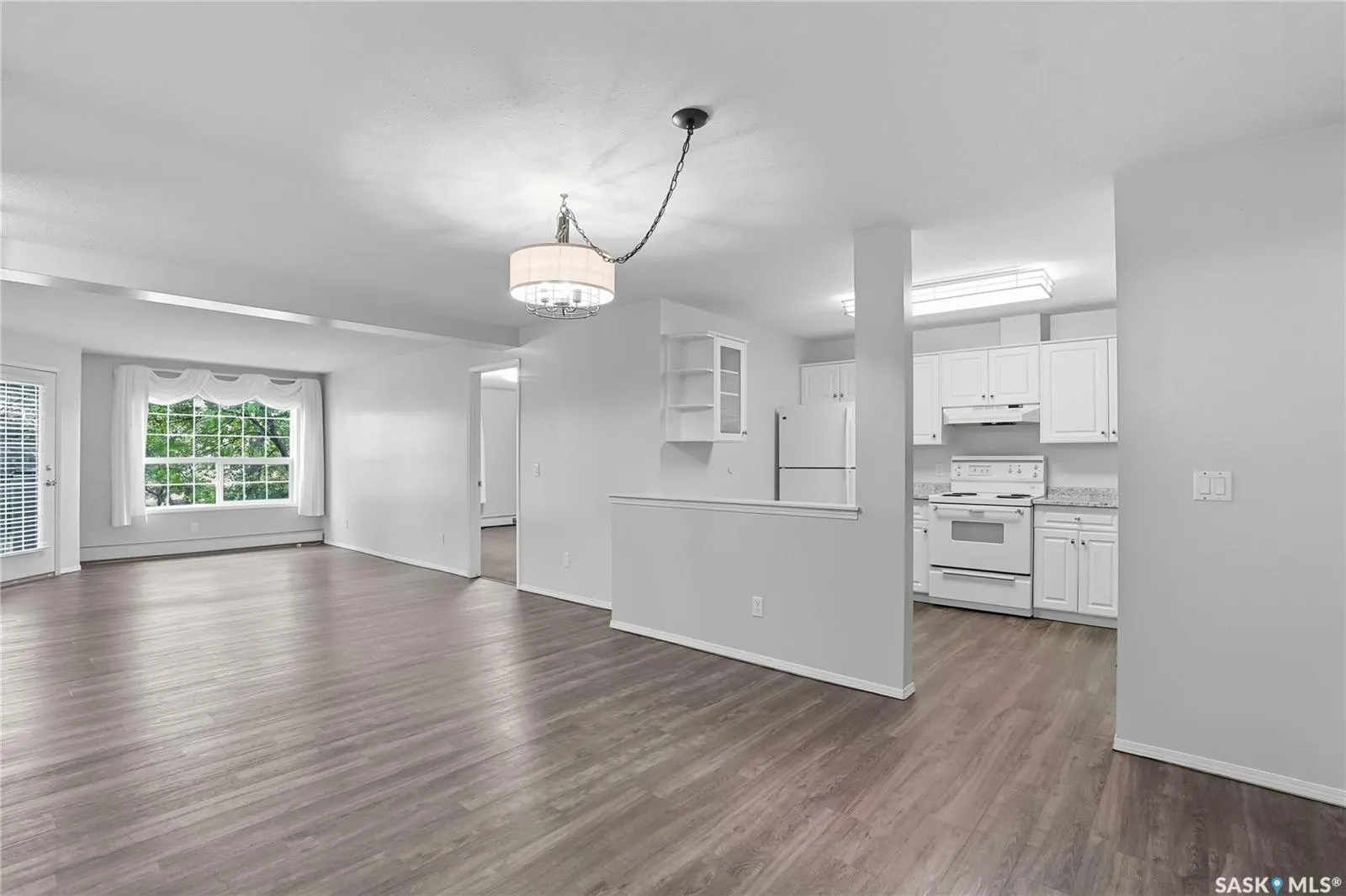 1735 McKercher DRIVE, #211