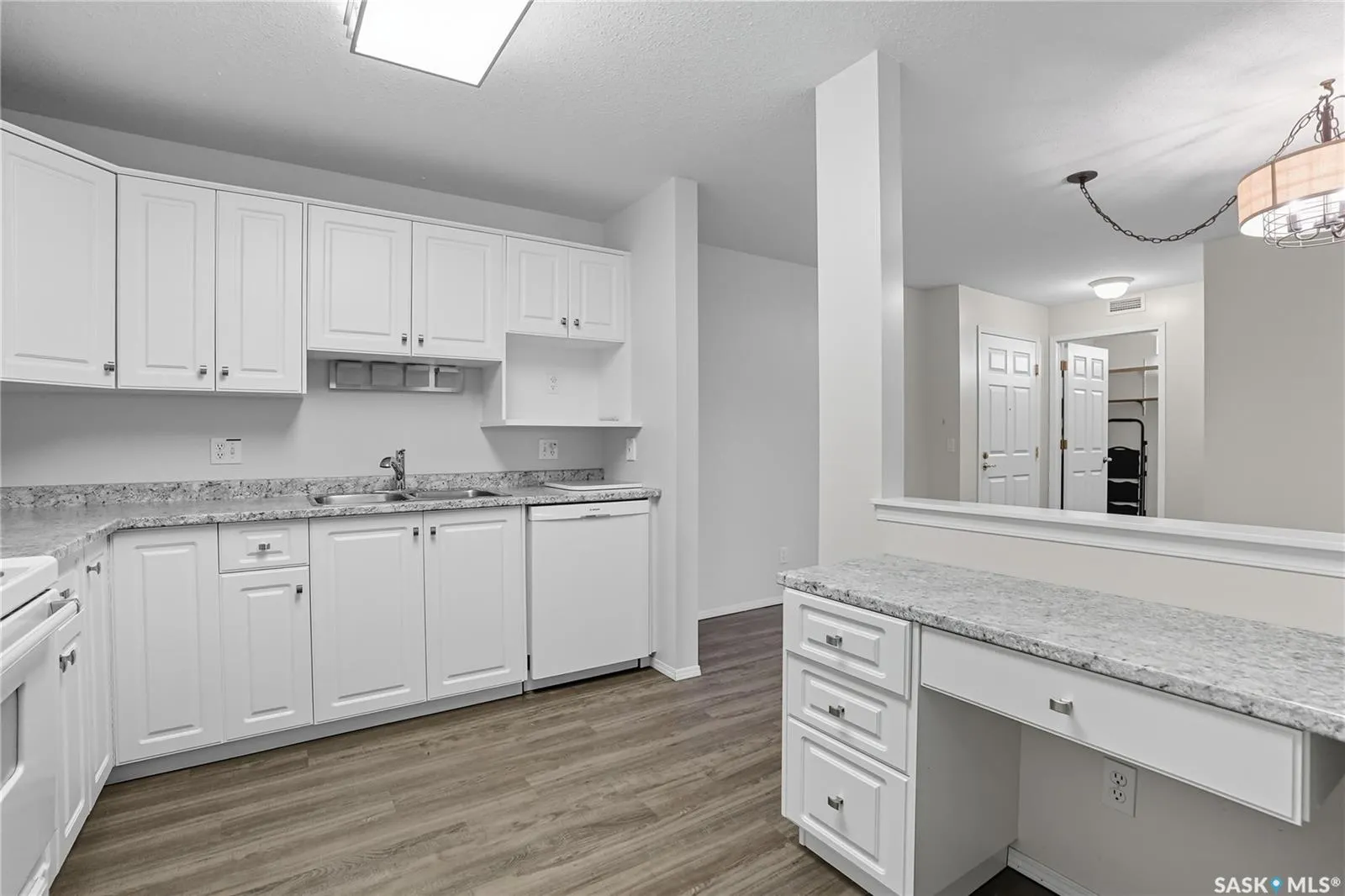 1735 McKercher DRIVE, #211