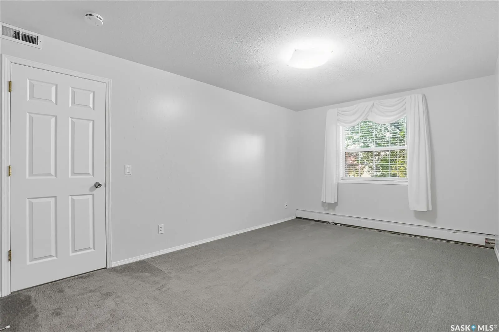 1735 McKercher DRIVE, #211
