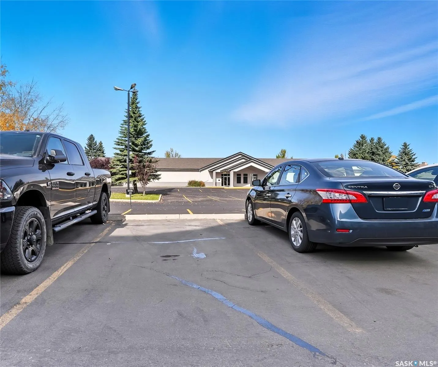 1735 McKercher DRIVE, #211