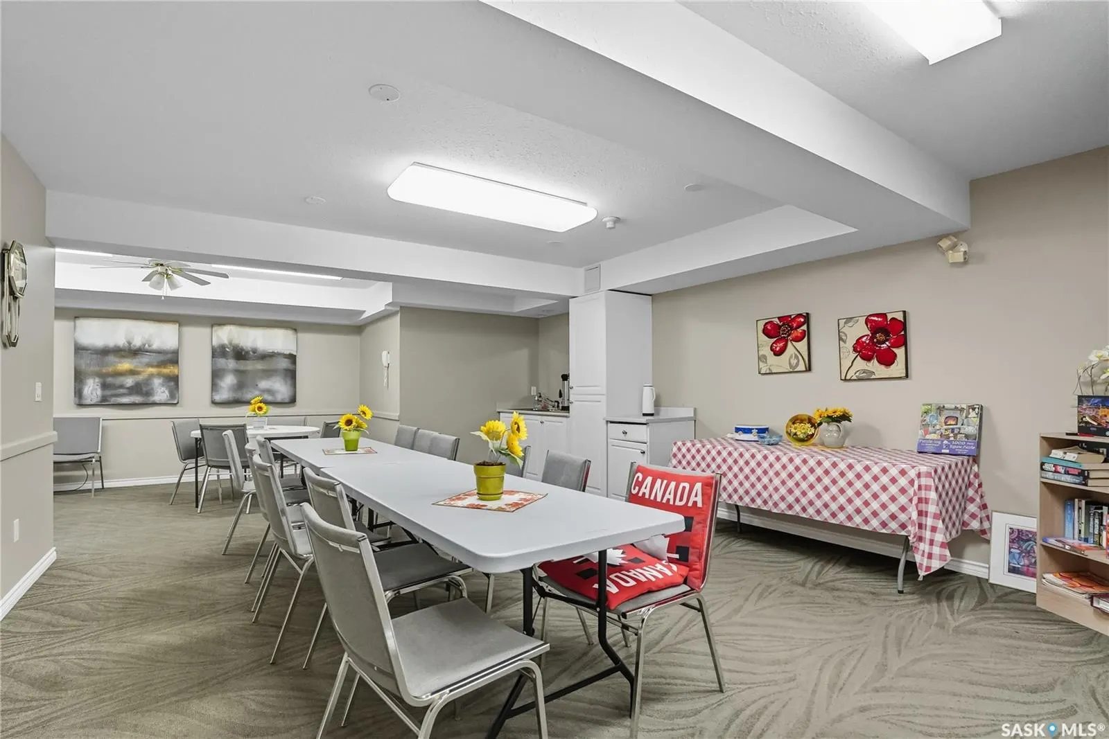 1735 McKercher DRIVE, #211