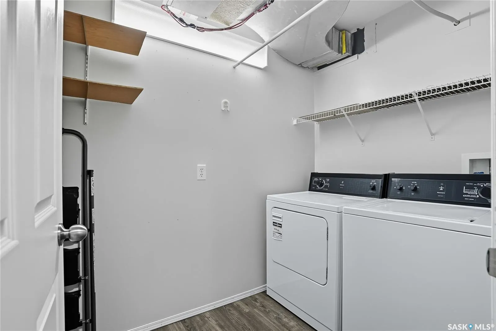 1735 McKercher DRIVE, #211