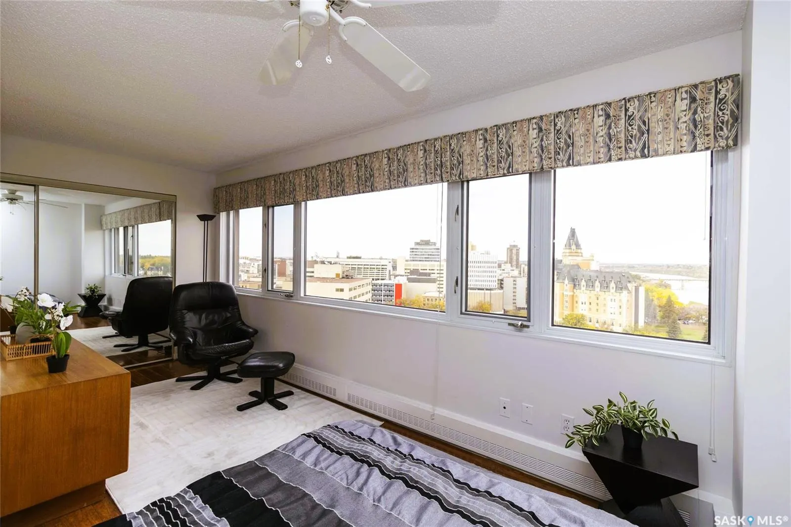 424 Spadina CRESCENT E, #1780