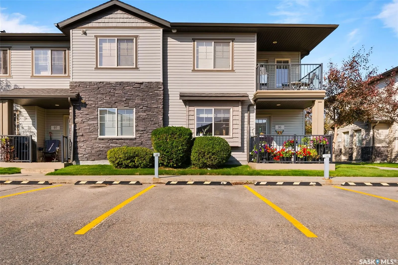 5533 Blake CRESCENT, #78