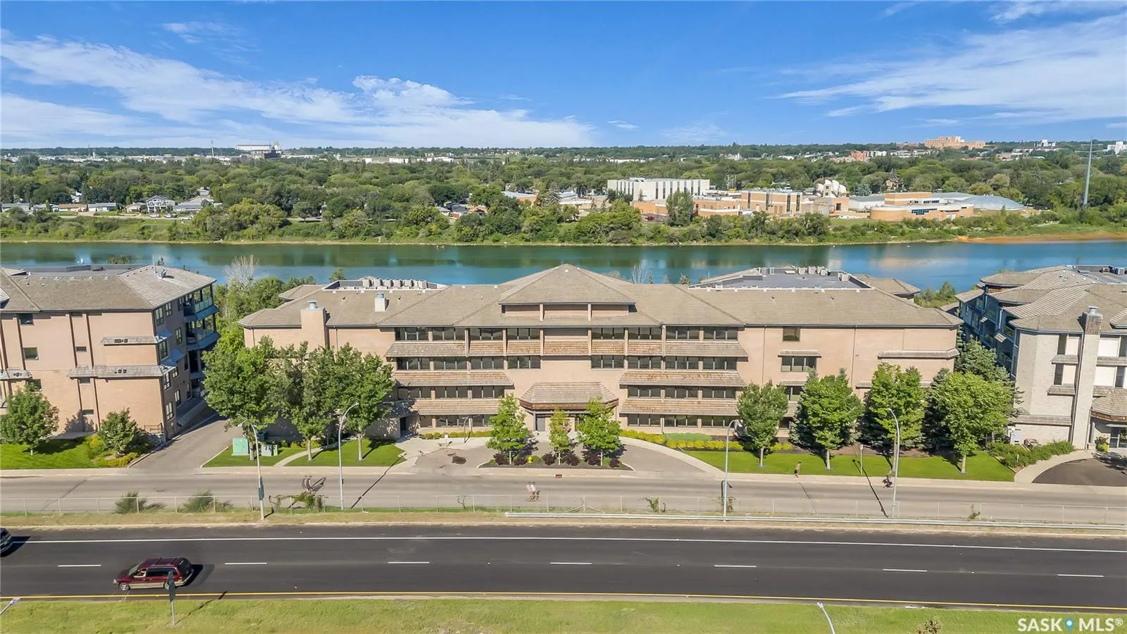 623 Saskatchewan CRESCENT W, #135