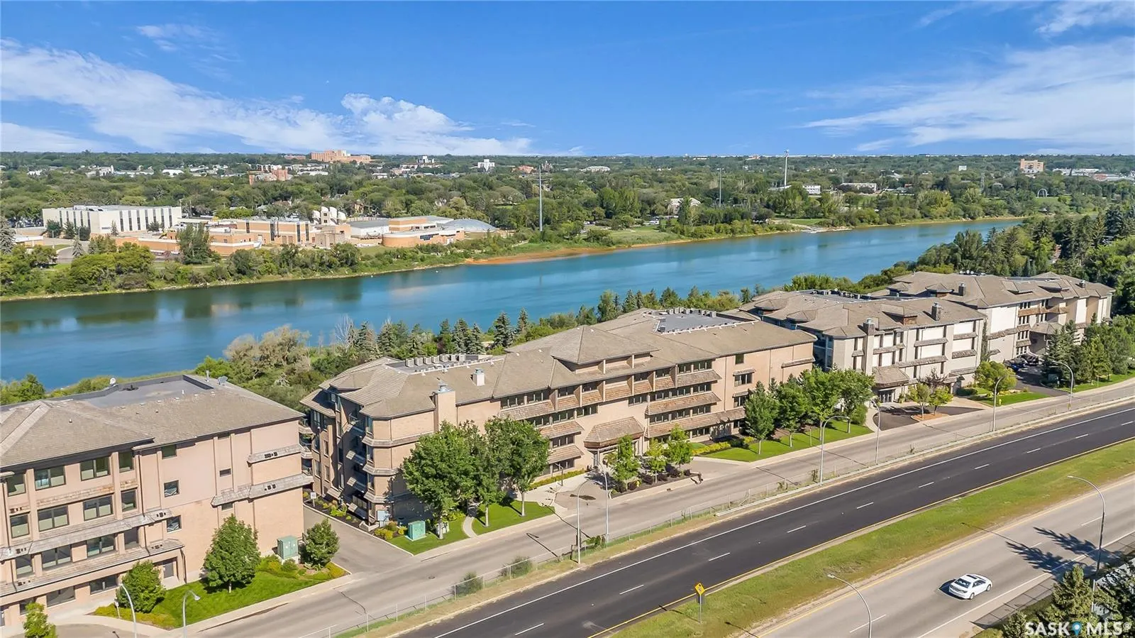 623 Saskatchewan CRESCENT W, #135