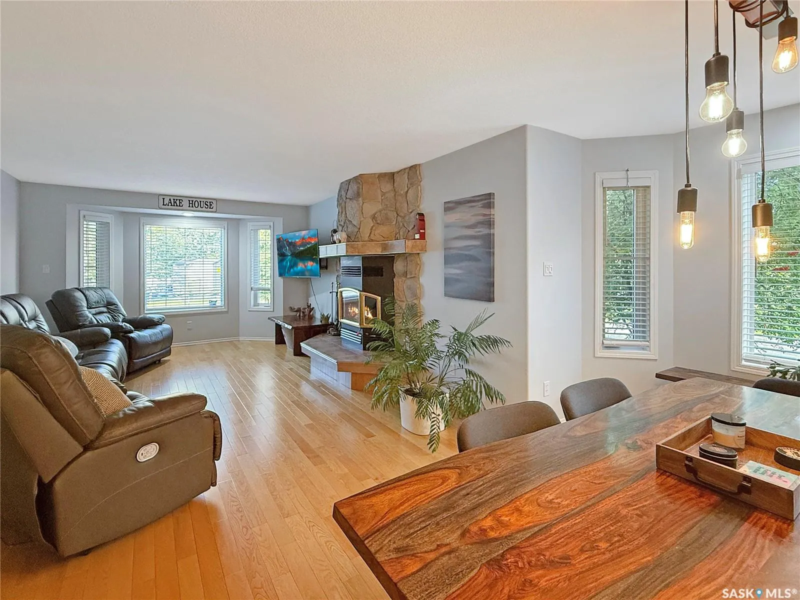 1 Pine DRIVE