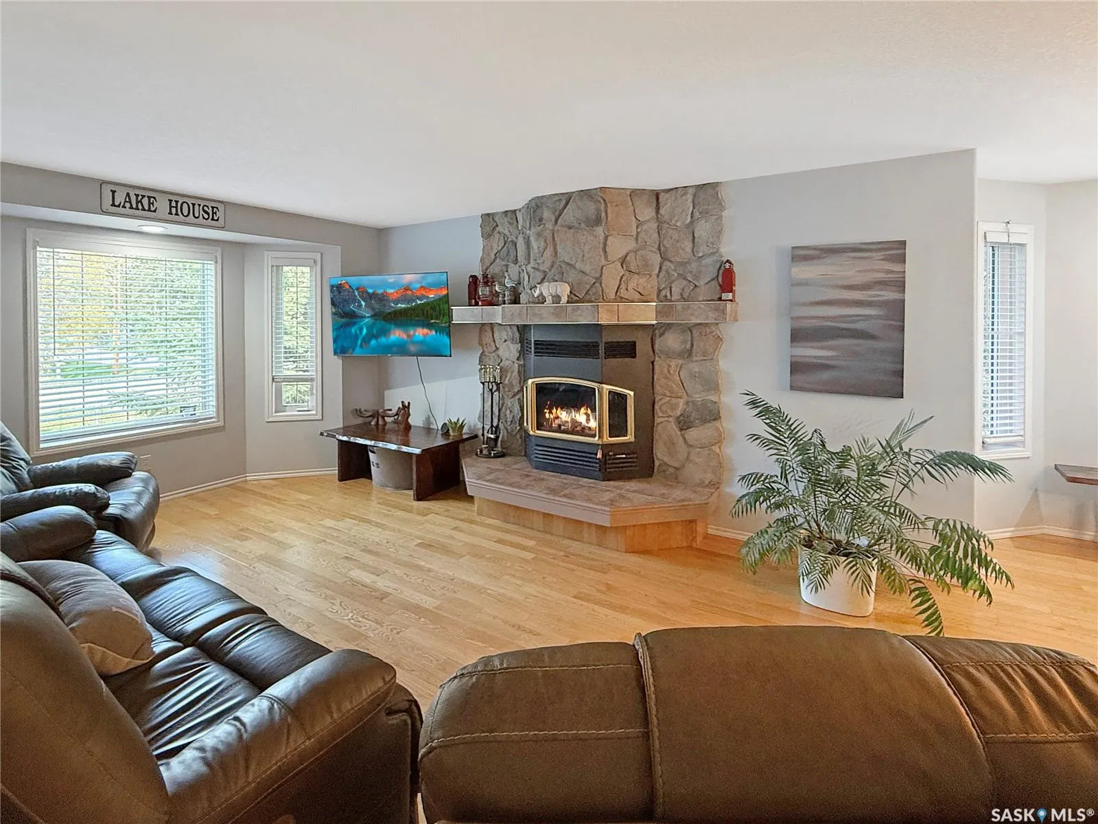 1 Pine DRIVE
