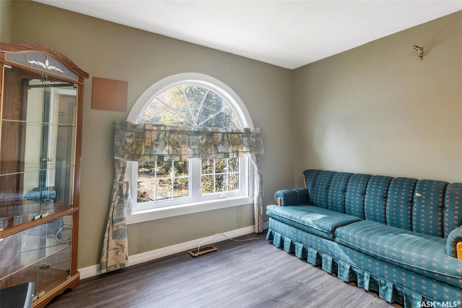 206 Connie PLACE