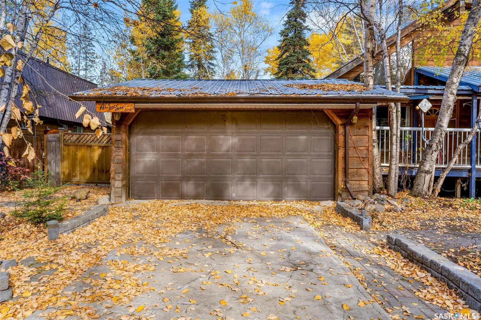 206 Connie PLACE