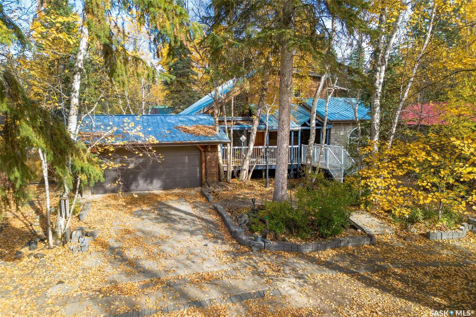 206 Connie PLACE
