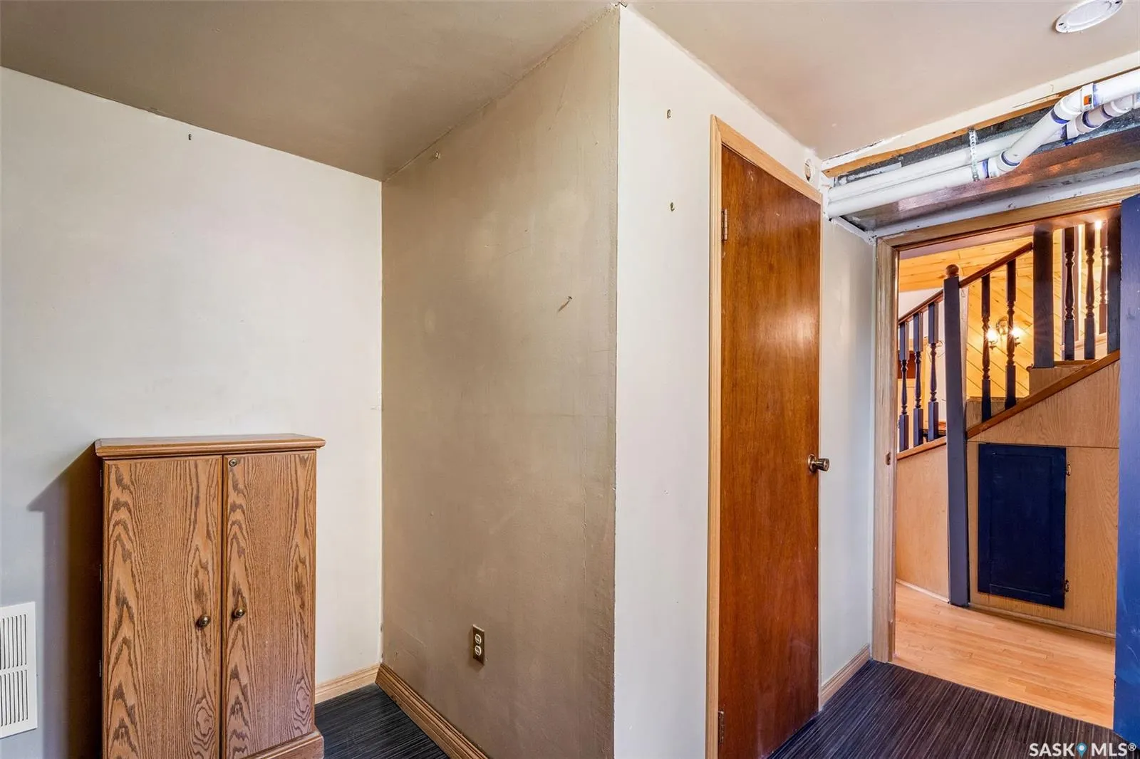 206 Connie PLACE