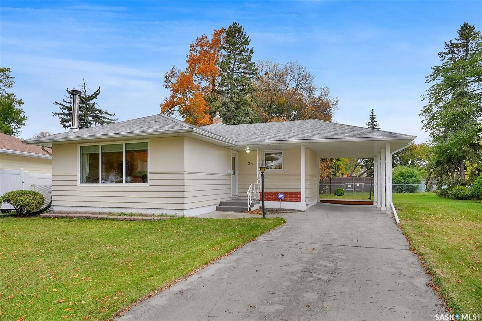 22 Lamont CRESCENT